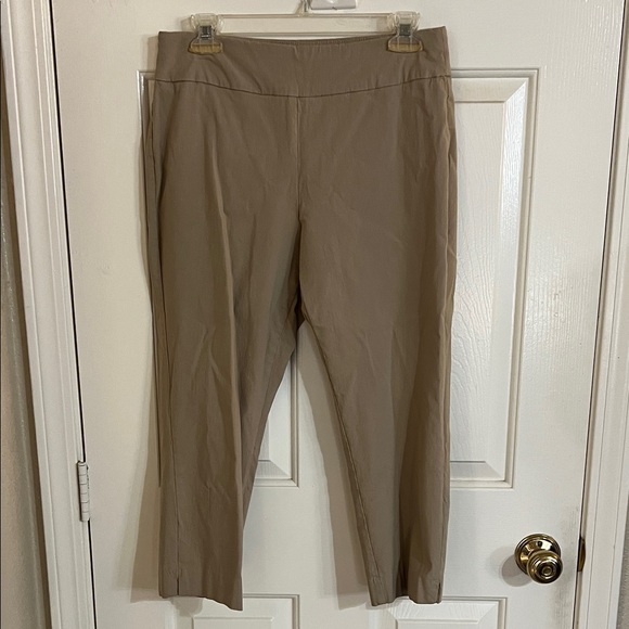 St. John's Bay Pants - Women’s’ Khaki Capri Pants